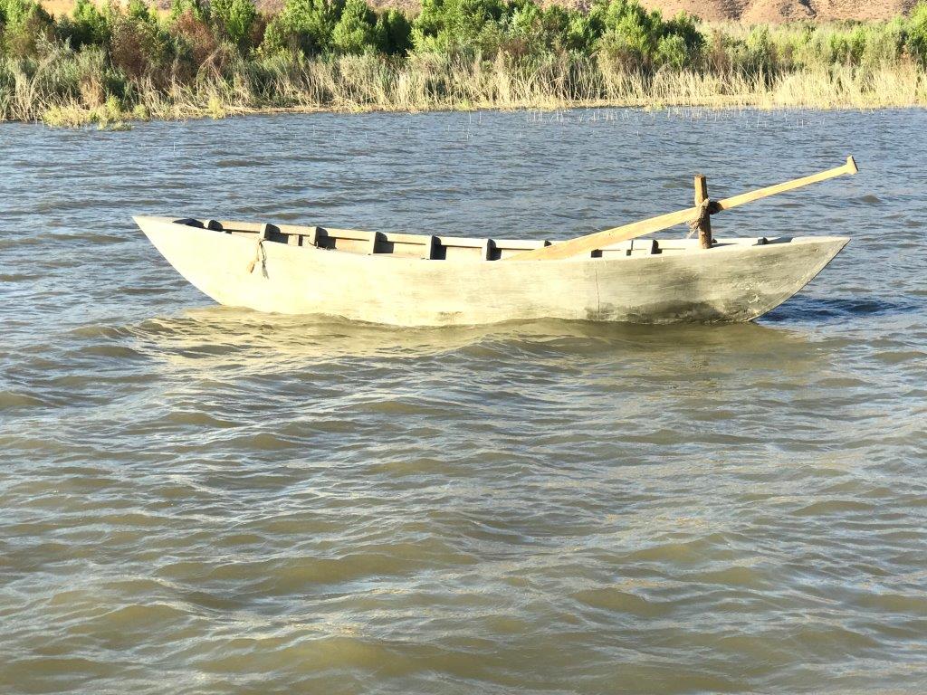 13-Vietnamese-Fishing-Boats-13 Wood Rowboats
